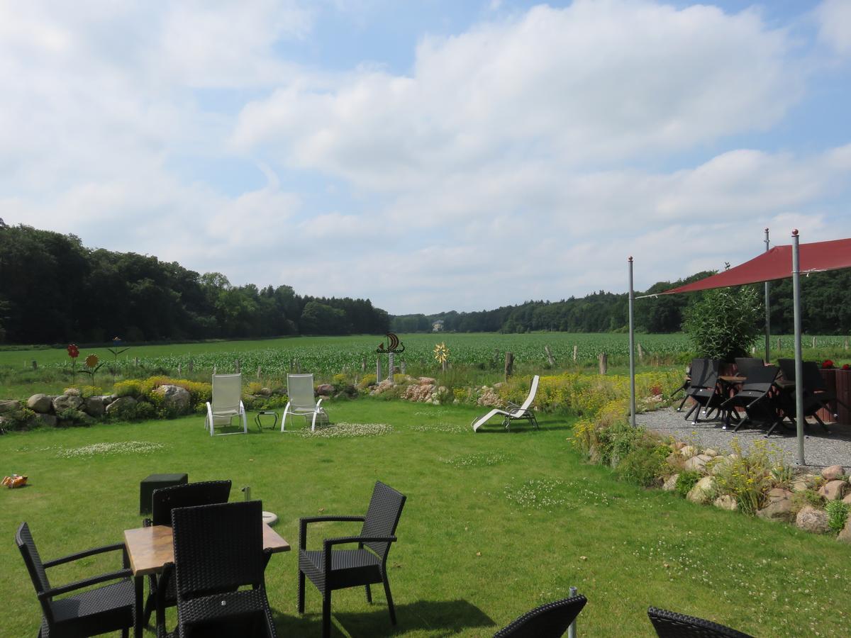 Bredeneeker Gasthaus Rastorf Bagian luar foto