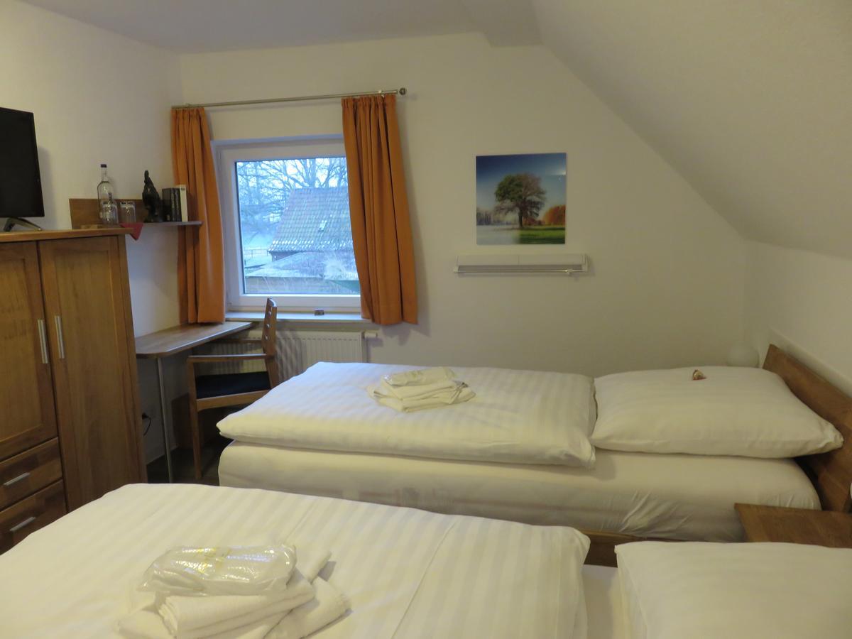 Bredeneeker Gasthaus Rastorf Bagian luar foto