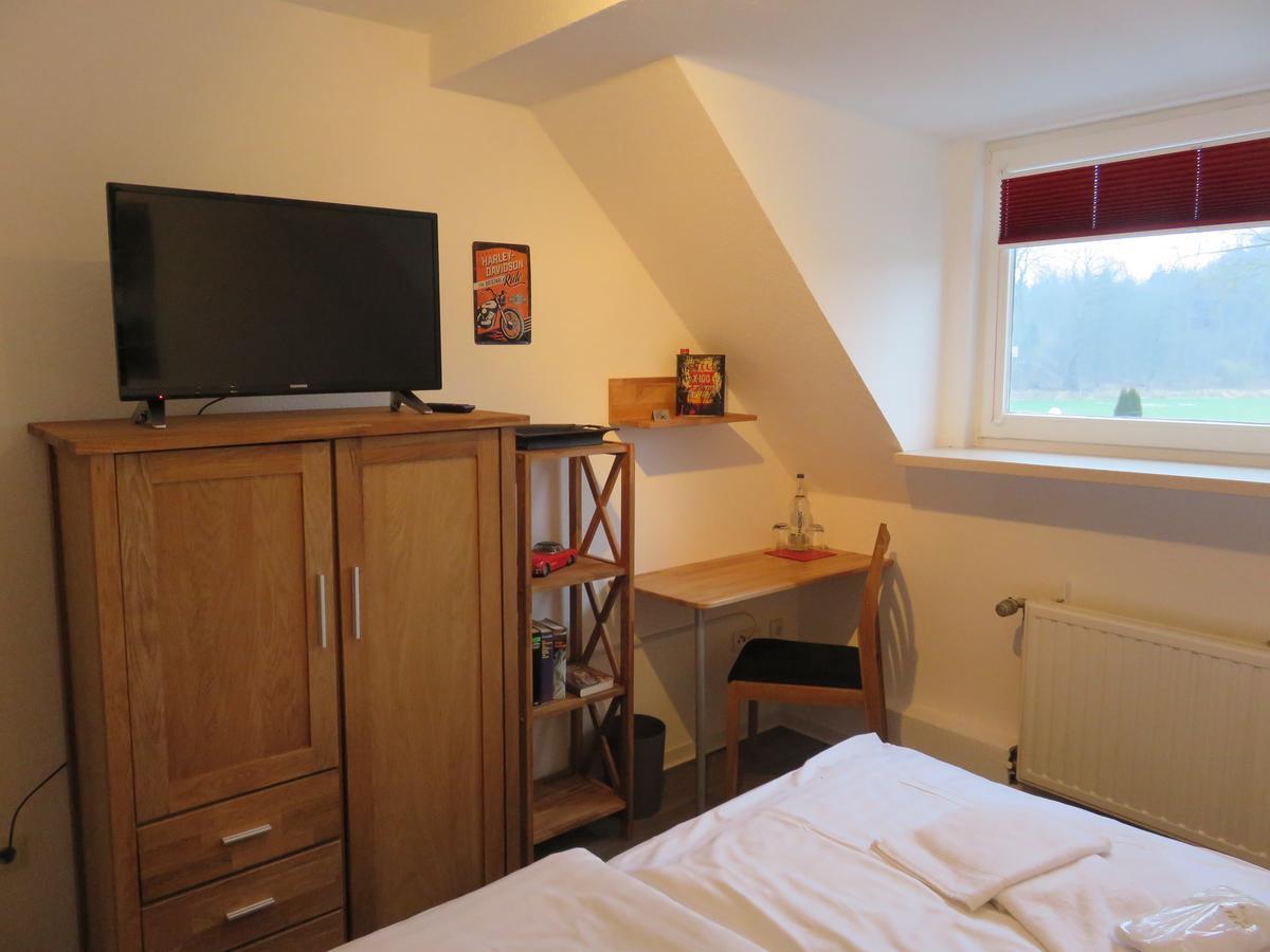 Bredeneeker Gasthaus Rastorf Bagian luar foto