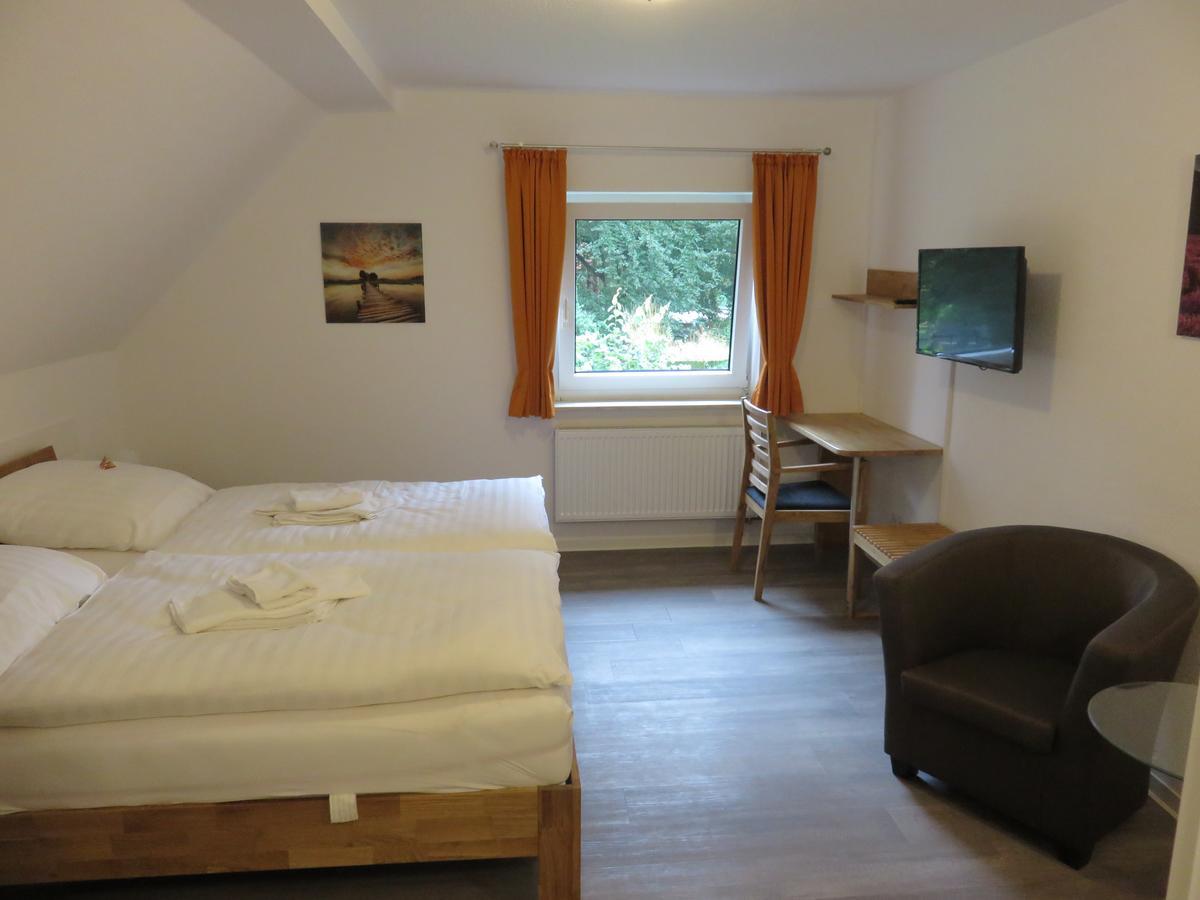 Bredeneeker Gasthaus Rastorf Bagian luar foto